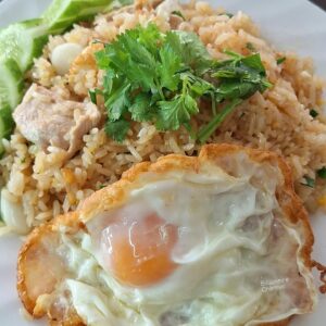 ข้าวผัดหมูไข่ดาว